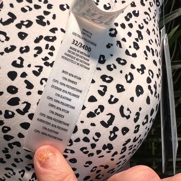 Coco Reef Verso Bra Sized Reversible Underwire Halter Bikini Top, Island Cheetah - Picture 14 of 16